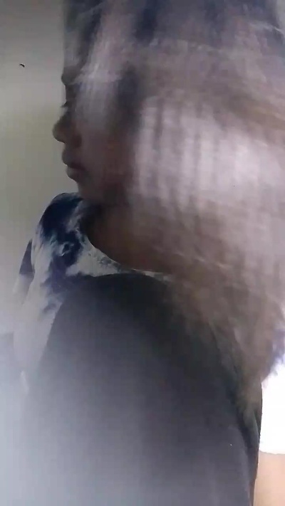 Daliah02 live cam on Cam4