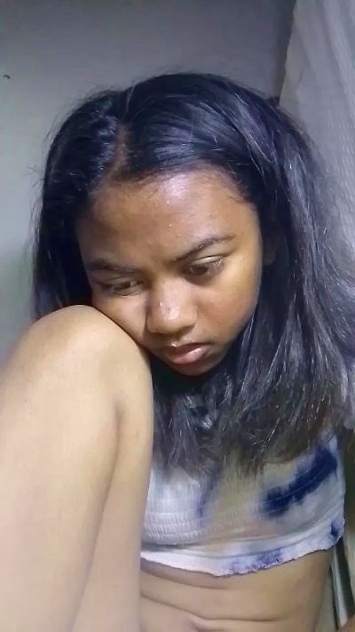 Daliah02 live cam on Cam4