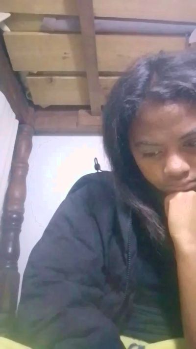 Daliah02 live cam on Cam4