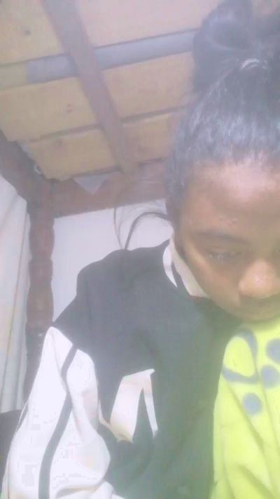 Daliah02 live cam on Cam4