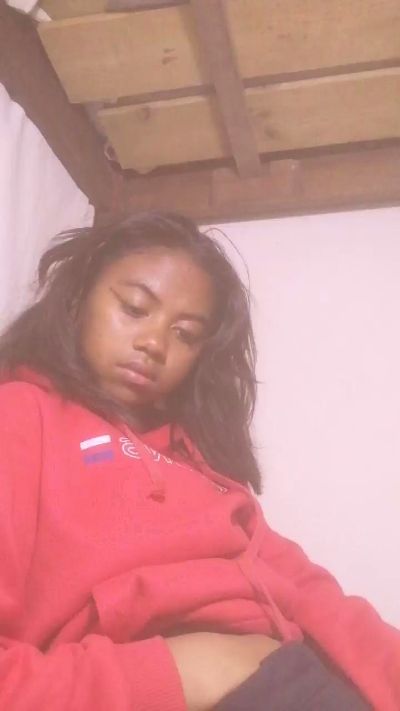 Daliah02 live cam on Cam4