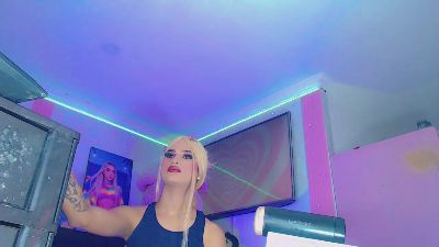DalilaBacil25 live cam on Cam4