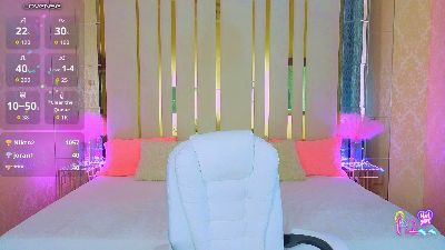 DalorasLin live cam on Cam4