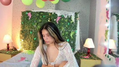 DamelisGrey live cam on Cam4
