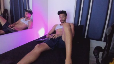 Damiam_23 live cam on Cam4
