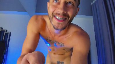 Damiam_23 live cam on Cam4
