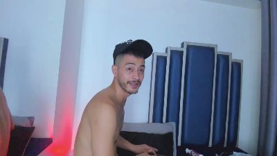 Damiam_23 live cam on Cam4