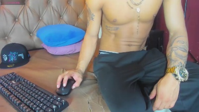 DamianLux live cam on Cam4