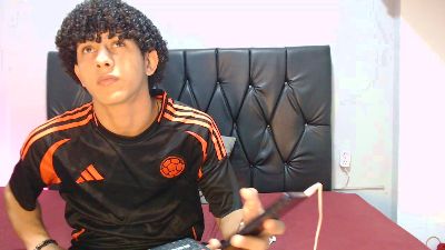 Damian_and_jimm live cam on Cam4