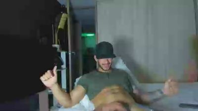 Dammianmiller live cam on Cam4