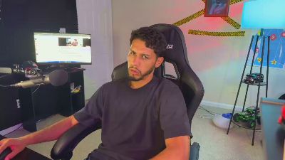 DamnKevin live cam on Cam4