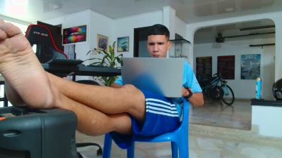 Damyan_2003 live cam on Cam4