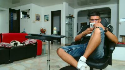 Damyan_2003 live cam on Cam4
