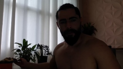 DanWolfMan live cam on Cam4