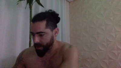 DanWolfMan live cam on Cam4