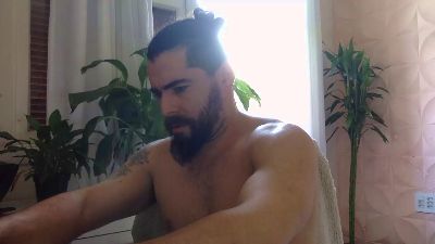 DanWolfMan live cam on Cam4