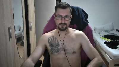 Dan_the_Man405 live cam on Cam4