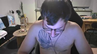 Dan_the_Man405 live cam on Cam4
