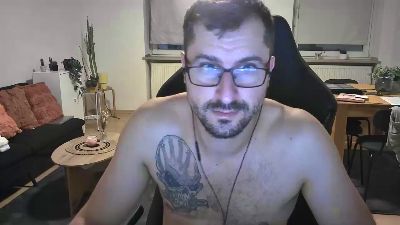 Dan_the_Man405 live cam on Cam4