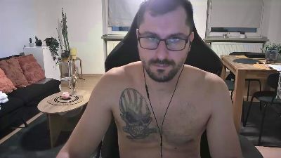 Dan_the_Man405 live cam on Cam4