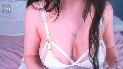 Dana_Whisper live cam on Cam4