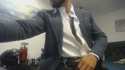 Danburythebeast live cam on Cam4