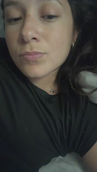 Dancebymyself live cam on Cam4