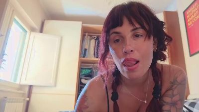 Dancing_w_Vale live cam on Cam4