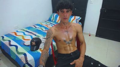 Dancingboy_69 live cam on Cam4