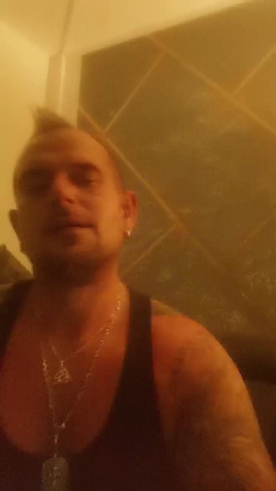 Dani4490 live cam on Cam4