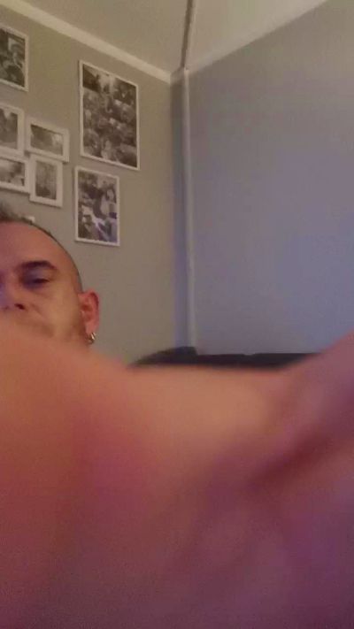 Dani4490 live cam on Cam4