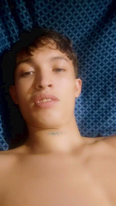 Daniel25 live cam on Cam4
