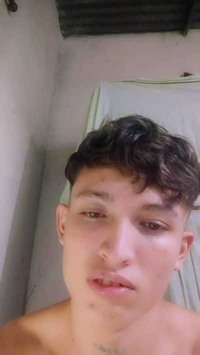 Daniel25 live cam on Cam4