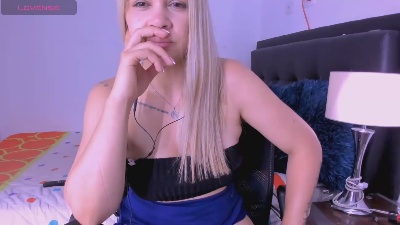 DanielaBoobs_ live cam on Cam4