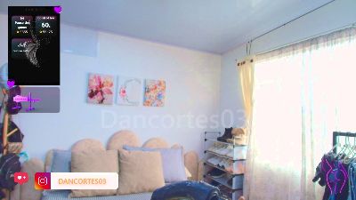 DanielaLujan live cam on Cam4