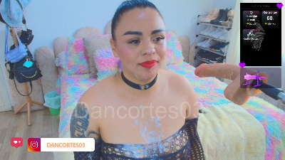 DanielaLujan live cam on Cam4