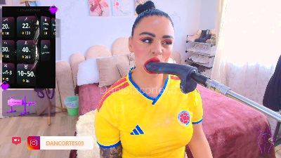 DanielaLujan live cam on Cam4