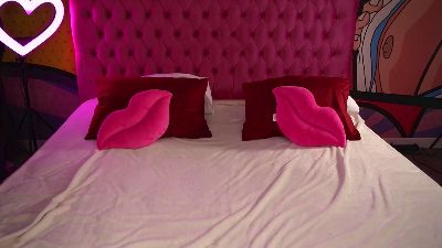 DanielaReignn live cam on Cam4