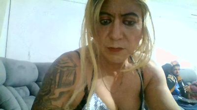 Danielatrejo500 live cam on Cam4