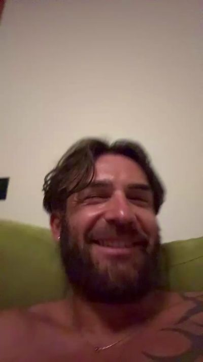 Danielhurus live cam on Cam4