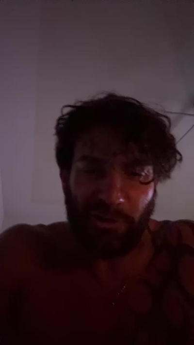 Danielhurus live cam on Cam4