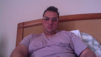 Danielitohot69 live cam on Cam4