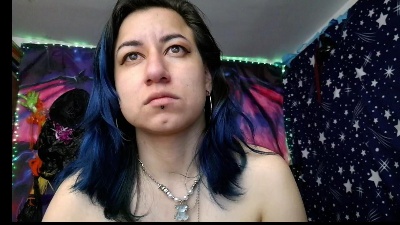 DanielleHoles live cam on Cam4