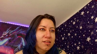 DanielleHoles live cam on Cam4