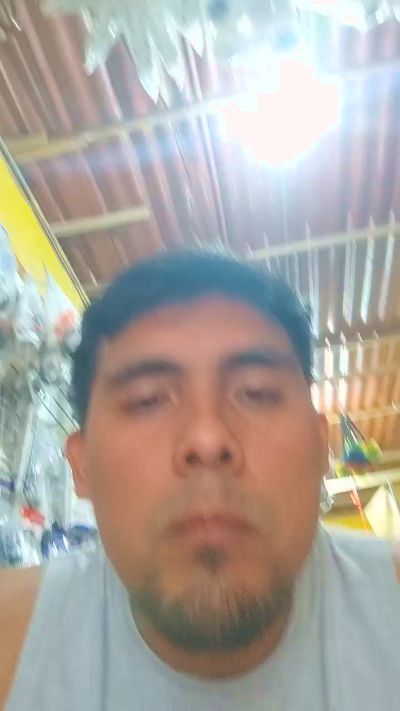 Danielsg1993 live cam on Cam4