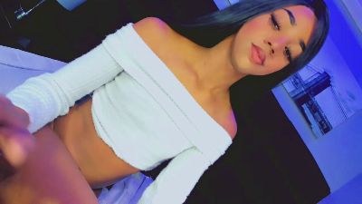 DaniielaFoxx live cam on Cam4