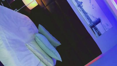 DaniielaFoxx live cam on Cam4