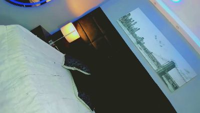 DaniielaFoxx live cam on Cam4