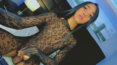 DaniielaFoxx live cam on Cam4