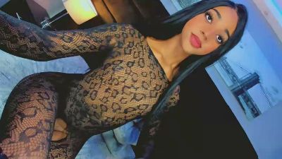 DaniielaFoxx live cam on Cam4